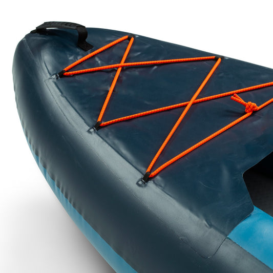 Bug des Gama 365 mit orangem Bungee-Netz und Tragegriff
